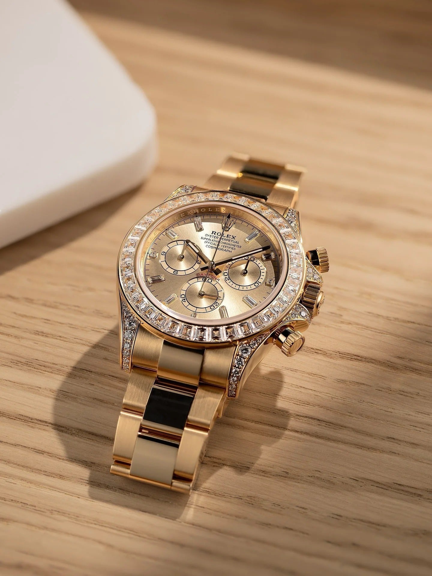Rolex Cosmograph Daytona Oyster, 40 mm, yellow gold and diamonds