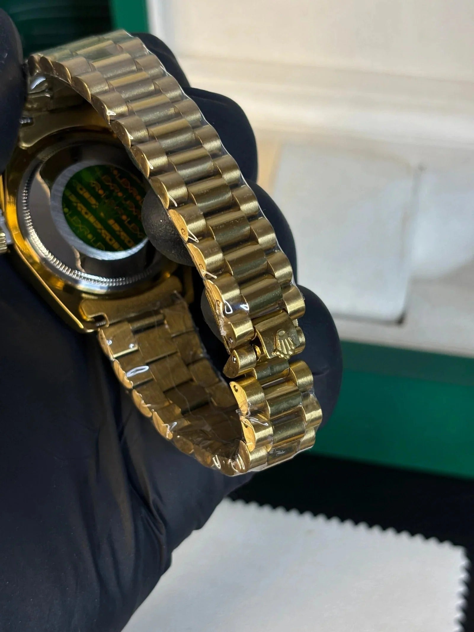 Men’s Rolex Day-Date Automatic Watch – Green Ombré Diamond Dial